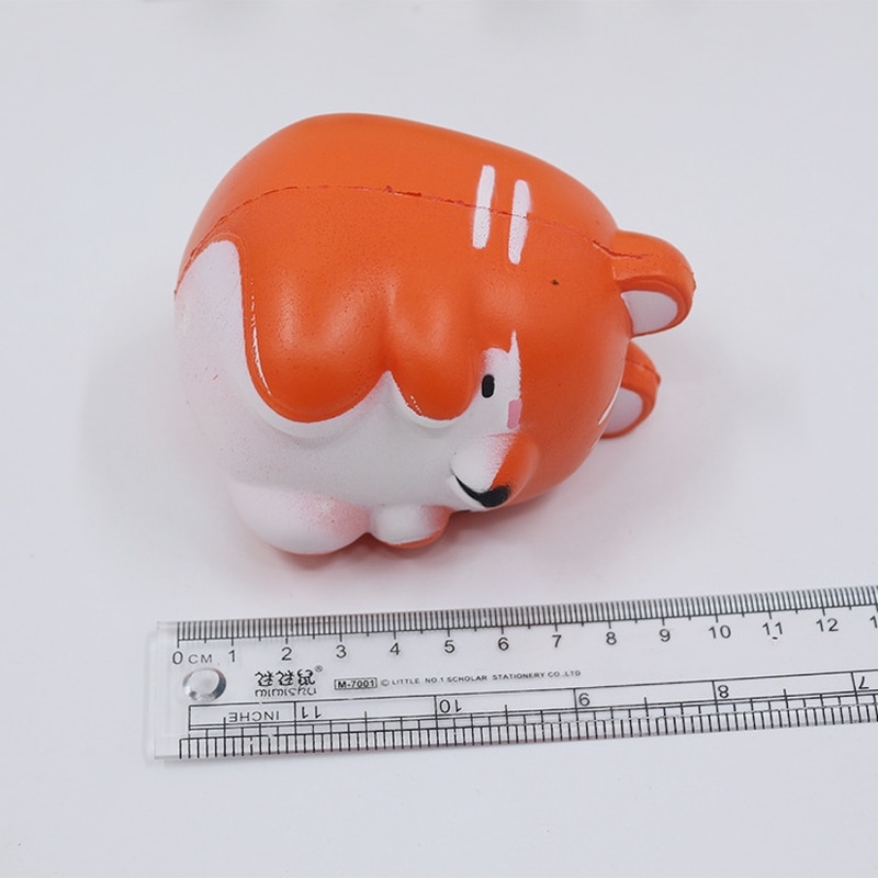 Leuke, zachte, bloeiende hamster met pompon, langzaam rijzende anti-stress speelgoed voor kinderen
