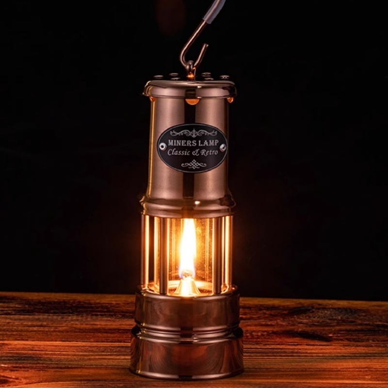 Miners lamp Flame-safety Paraffin covered oil lantern