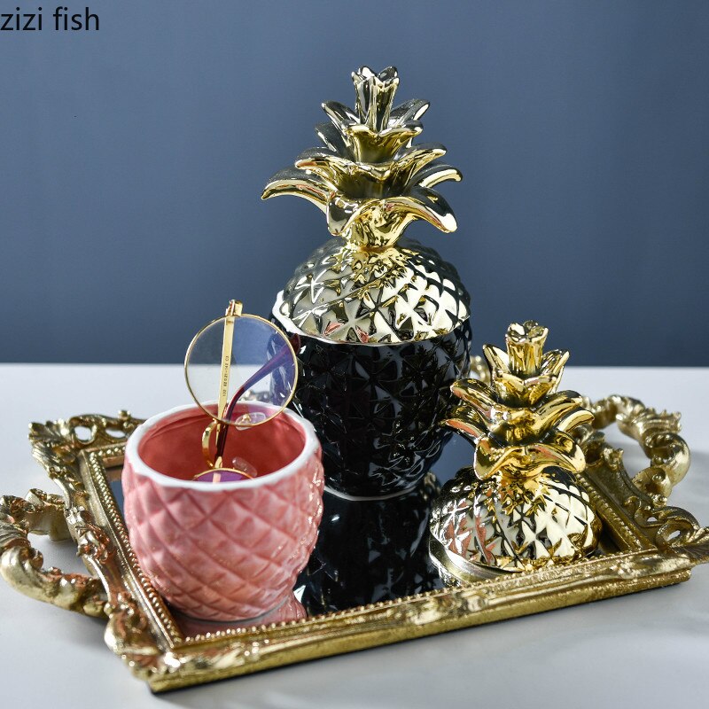 Northern Europe Ceramic Pineapple Storage Tank Window Shooting Props Light Luxury Gold Plating Storage Tank Decoration