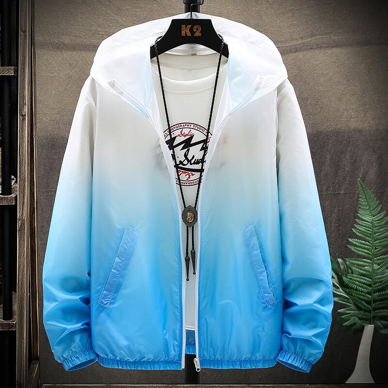 Veste d'été ultrafine pour homme, vêtement d'extérieur résistant au soleil, respirant, dégradé de couleurs, capuche, protection UV, coupe-vent,: light blue / M 45-55kg