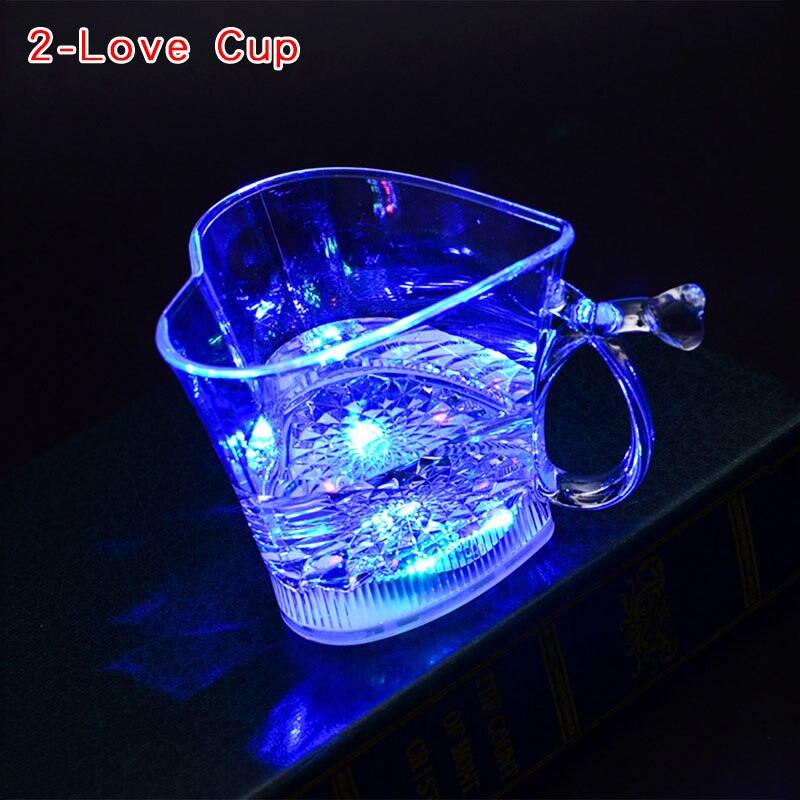 LED Luminous Cup Kids Toys Glow In The Dark Toys Party Wedding Decoration Liquid Induction Mug Wine Glass Beer Cup Toys: 2-Love Cup