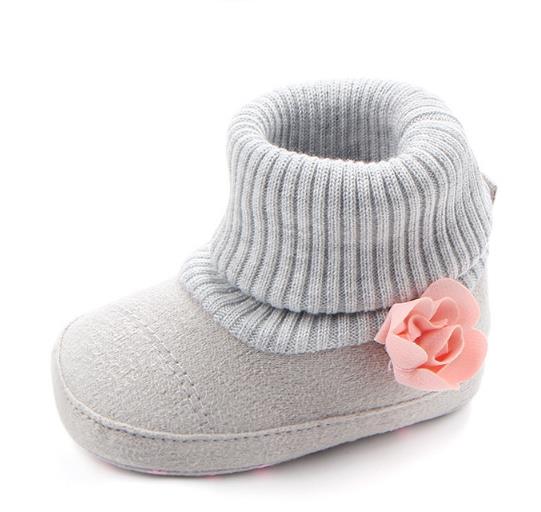 6 farver varme babystøvler blomstret baby pigesko spædbørn småbørn børn mokkasiner bomuld varme strikkesko: Grå / 2