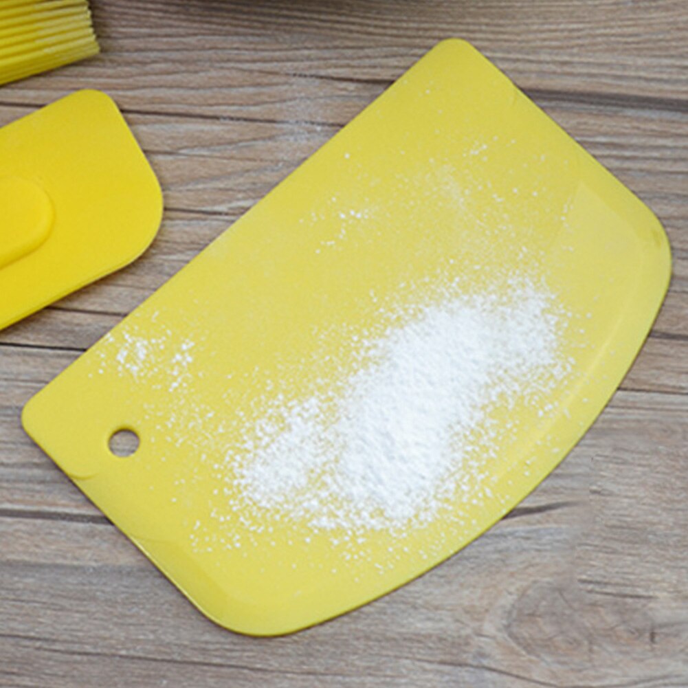 Smooth Plastic Baking Fondant Cutter Utensils Flexible Safe Spatula Curved Edge Cake Pastry Tools Kitchen Gadgets Dough Scraper