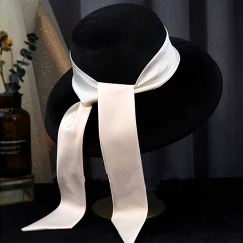 Vintage Bruiloft Hoeden Zwart Fluwelen Lint Hepburn Stijl Top Hoed Elegante Vrouwen Bridal Hoeden Bruiloft Accessoires Bridal Hoofddeksels