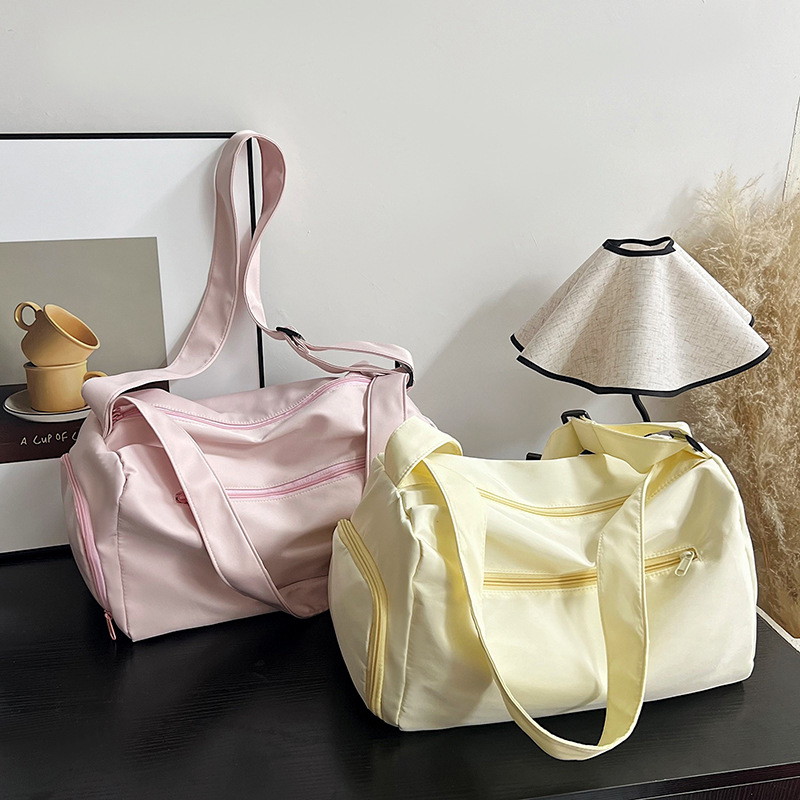 Nylon reistas met grote capaciteit voor heren Dames Enkele schouder Messenger Yoga Sporttas Mode Handtas Sporttassen