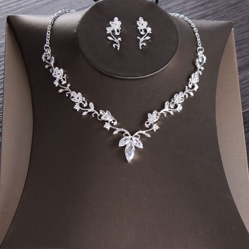 Luxe Cubic Zirkoon Leaf Bridal Sieraden Set Bruiloft Sieraden Set Strass Diadeem Tiara Kroon Choker Ketting Oorbellen Bijoux