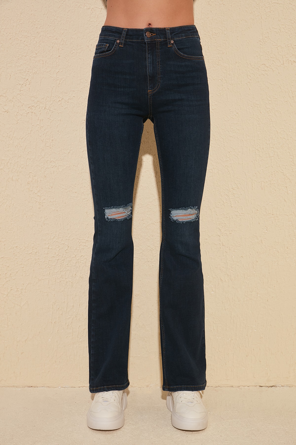 Trendyol Blue Ripped Detailed High Waist Flare Jeans TWOSS20JE0161