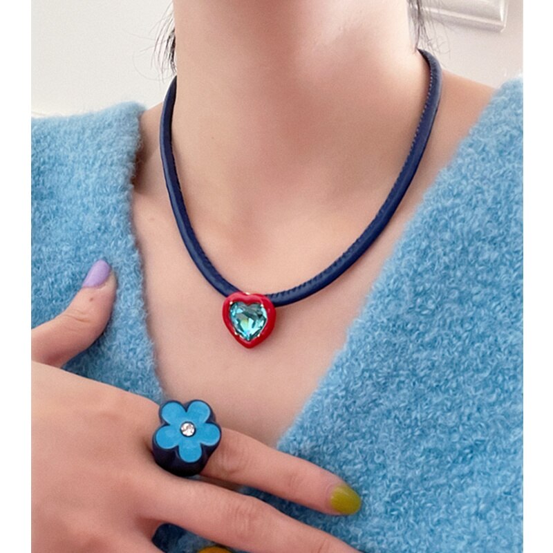 INES nuovo colore cuore fiore iperbole zircone girocollo in pelle collana clavicola per le donne ragazze festa gioielli di moda HANGZHI 2021
