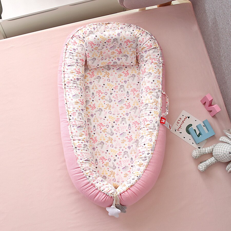 Cuna plegable desmontable para bebé, cuna biónica multifunción para viajes al aire libre, portátil: Pink rabbit