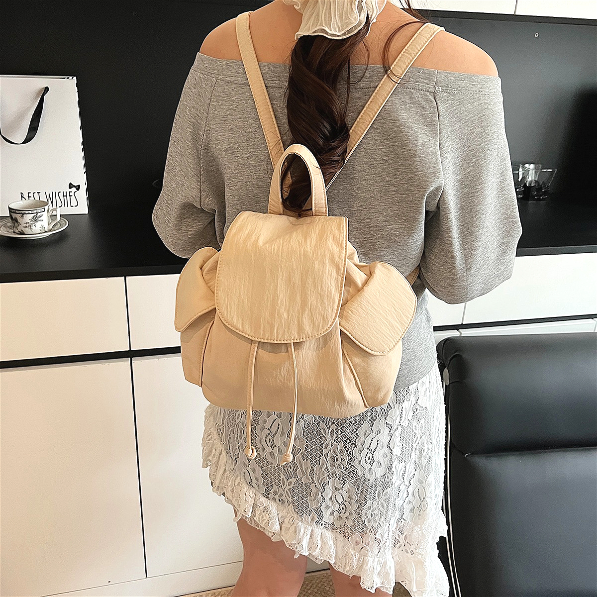 Famous Cloud Backpack Solid Color Women's Summer Travel Bag Large Capacity Multi Pocket Student Backpack