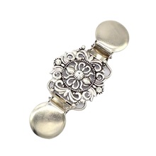 -europese en amerikaanse kleding klassieke bloemen kristal ingelegde kleding clips vrouwen vest trui blouse speld sjaal broche