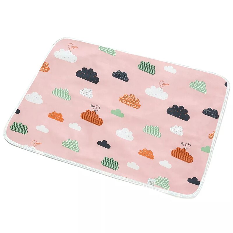 Alfombrilla absorbente para orina de perro, almohadilla transpirable para pañales, cojín portátil de viaje para cachorros, impermeable, funda lavable para asiento de perro y gato, suministros para mascotas: Clouds1