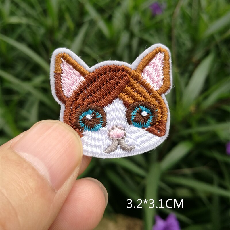 Computer embroidered badge cute little cat animal head embroidered cloth sticker decorative patch sticker: 10