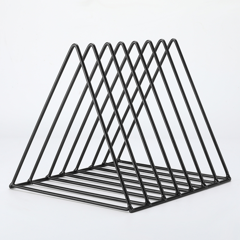 7 gitter trekant fil opbevaring hylde bogstander nordisk smede desktop jern fil bog bogholder kontor skrivebord opbevaring bog arrangør: Sort