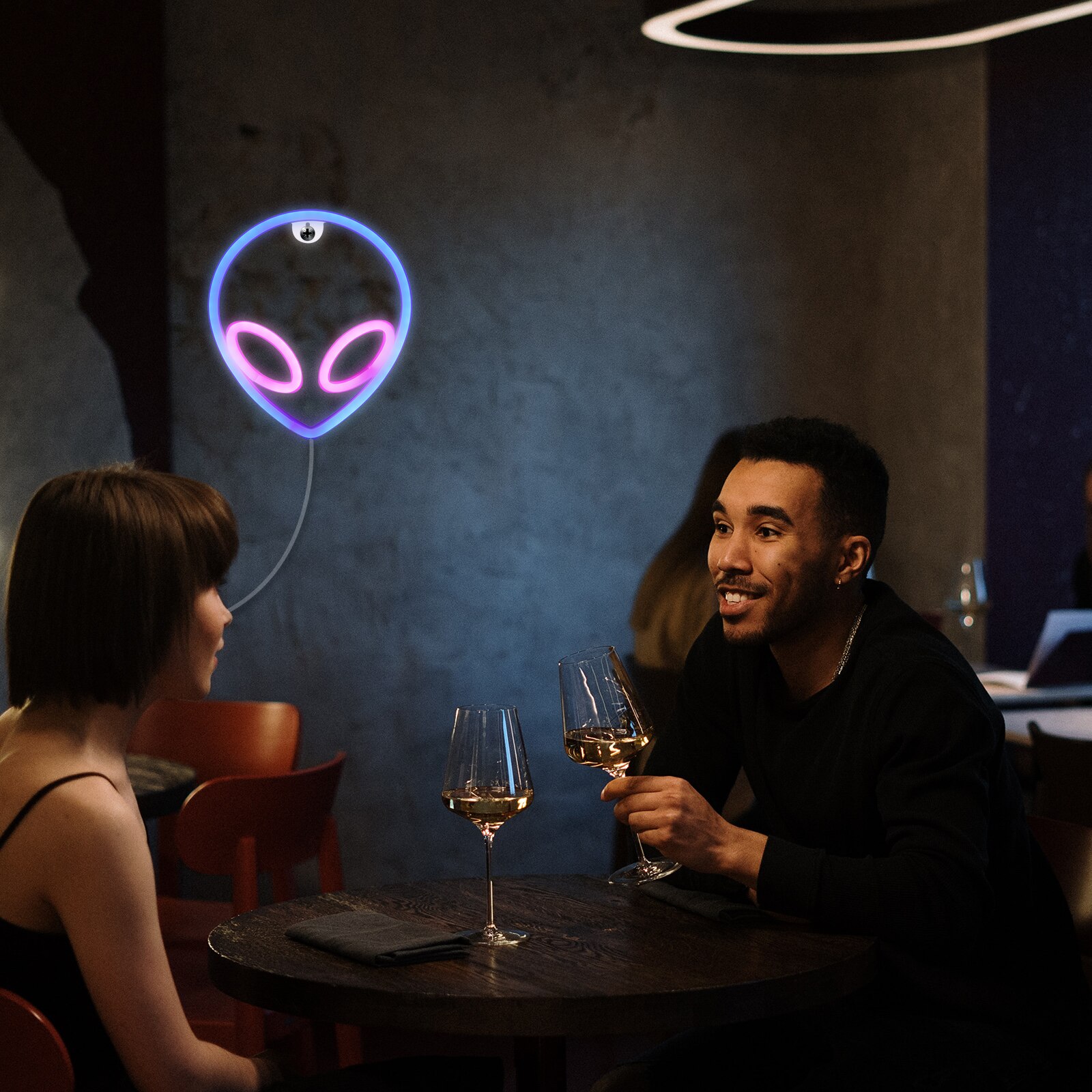 Neon Zeichen Alien Gesicht Geformt Wand Hängen Lichter Für Home Kinder Zimmer Saucerman Nacht Lampen Party Kunst Dekor Kinder