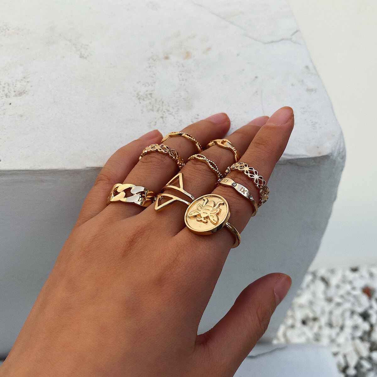 Spaloria 9pcs Boho Do Punk Do Vintage Rodada Abelha Conjunto Oco Geométrica do Anel Anéis de Ouro Para As Mulheres Festa de Casamento de Moda Feminina jóias