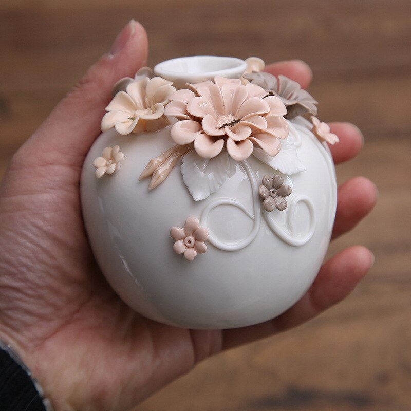 Handmade Art Collectibles Ceramic Flower Vases Small Porcelain Ornaments For Home Tabletop Kitchen Bathroom Vanity Decorations