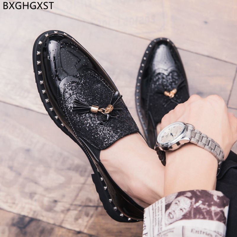 Zwarte Lakschoenen Mannen Kwastje Brogue Mannen Jurk Schoenen Loafers Pak Schoenen Voor Mannen 2022 Zapatos De Vestir Para hombres