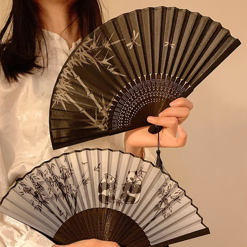 Bamboe opvouwbare ventilator met kwastjes Retro doek Art Craft Fan Chinese stijl Party Dancing Hand Fans Draagbare decoratieve ventilator