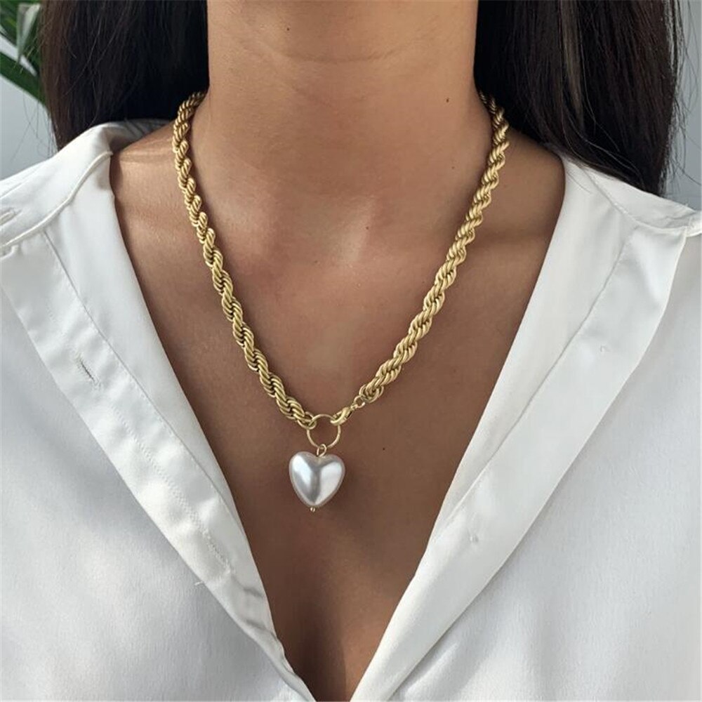 DIEZI Vintage Exaggeration Statement Choker Necklace Wedding Imitation Pearl Coin Pendant Necklaces Women Chain Jewelry: heart pearl