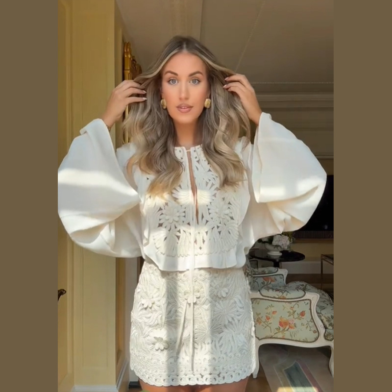 Sommer lässig Aushöhlen Applikationen Spitzen Felsen setzt Oansatz Langarm Spitze hoch Blusen Mini Felsen 2025 Neue Dame Outfits 2 stück: L