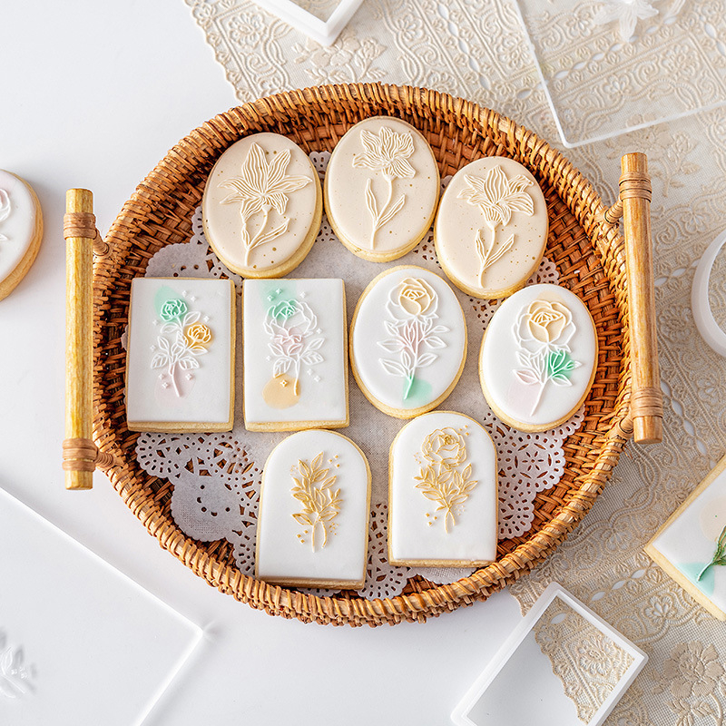 Cake Decoratie Tool Acryl Bloem Fondant Suiker Ambachtelijke Cookie Pers Stempel Embosser 3d Cartoon Biscuit Mold Cake Cookie Cutter