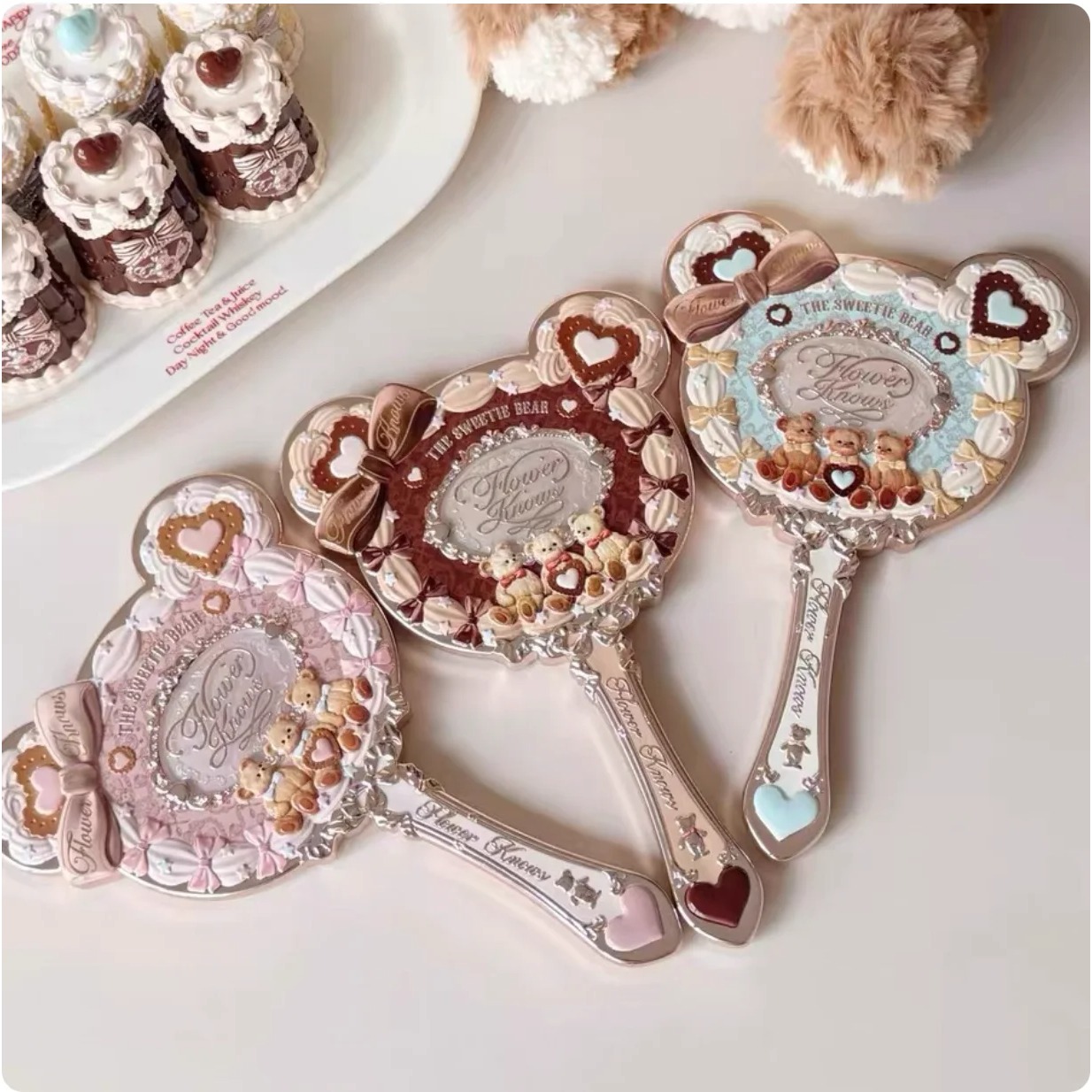 Flower Knows – miroir à main cupidon aux fraises, miroirs de maquillage, miroir Vintage