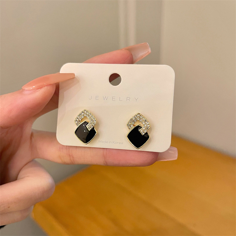 Boucles d'oreilles asymétriques rondes creuses noires pour femmes, accessoires en strass pour femmes: COULEUR OR ROSE