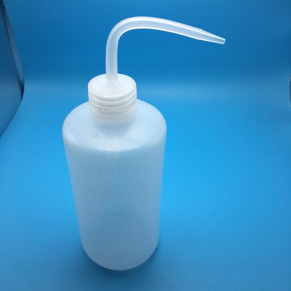 Suministros de laboratorio botella de lavado de plástico económico botella de limpieza de codo blanco específico