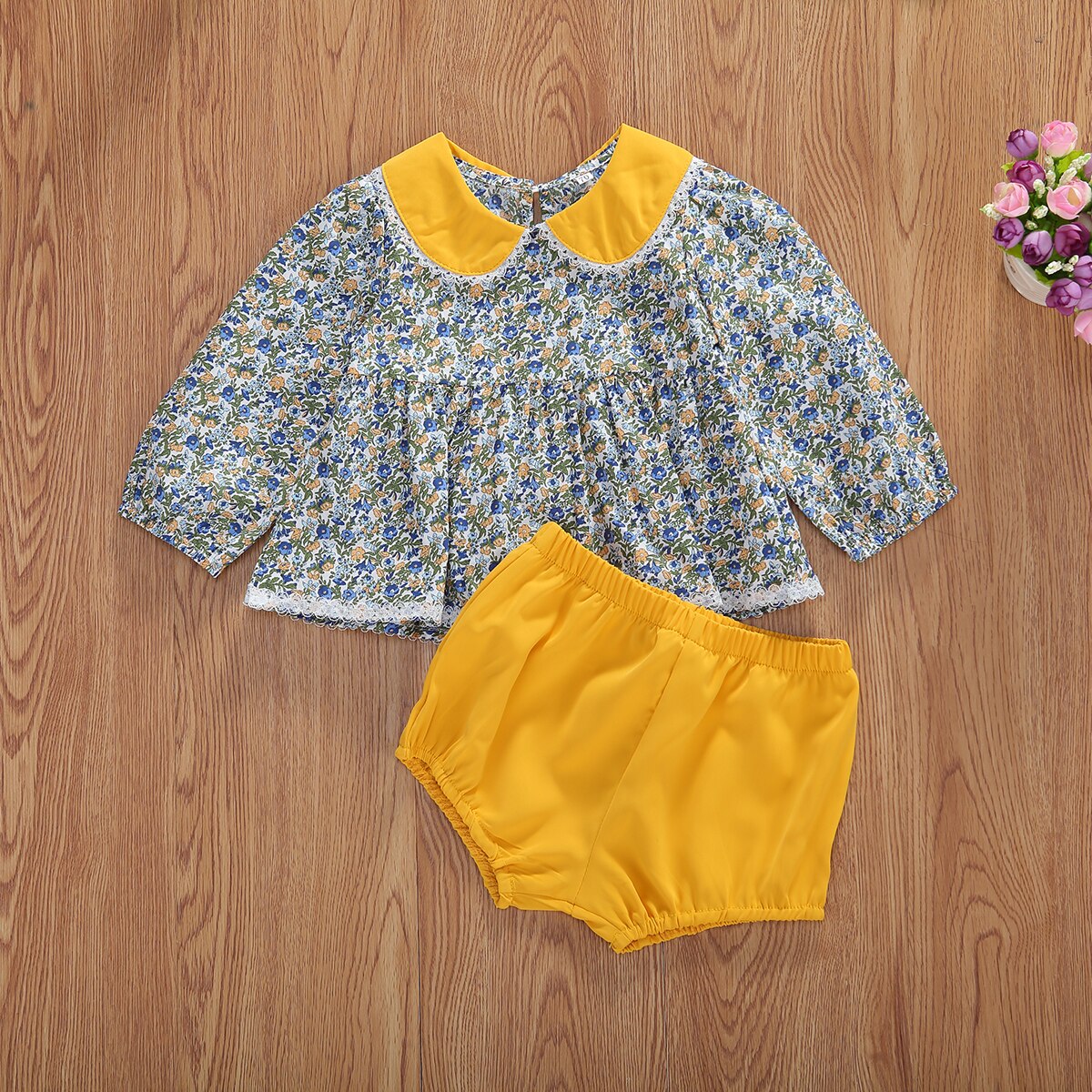 Ropa de verano para bebés y niñas, conjunto de 2 uds. A la con flores de muñeca, Top con cuello y pantalones cortos elásticos con linterna