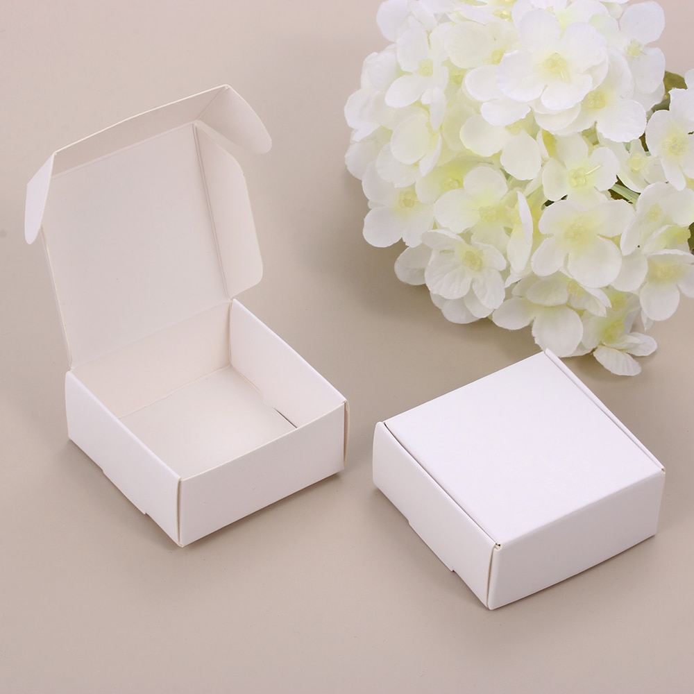 10 teile/paket Handgemachte Süßigkeiten Schmuck Verpackung Verpackung Karton Kleine Kraft Papier Verpackung Quadratischen Boden Boxen