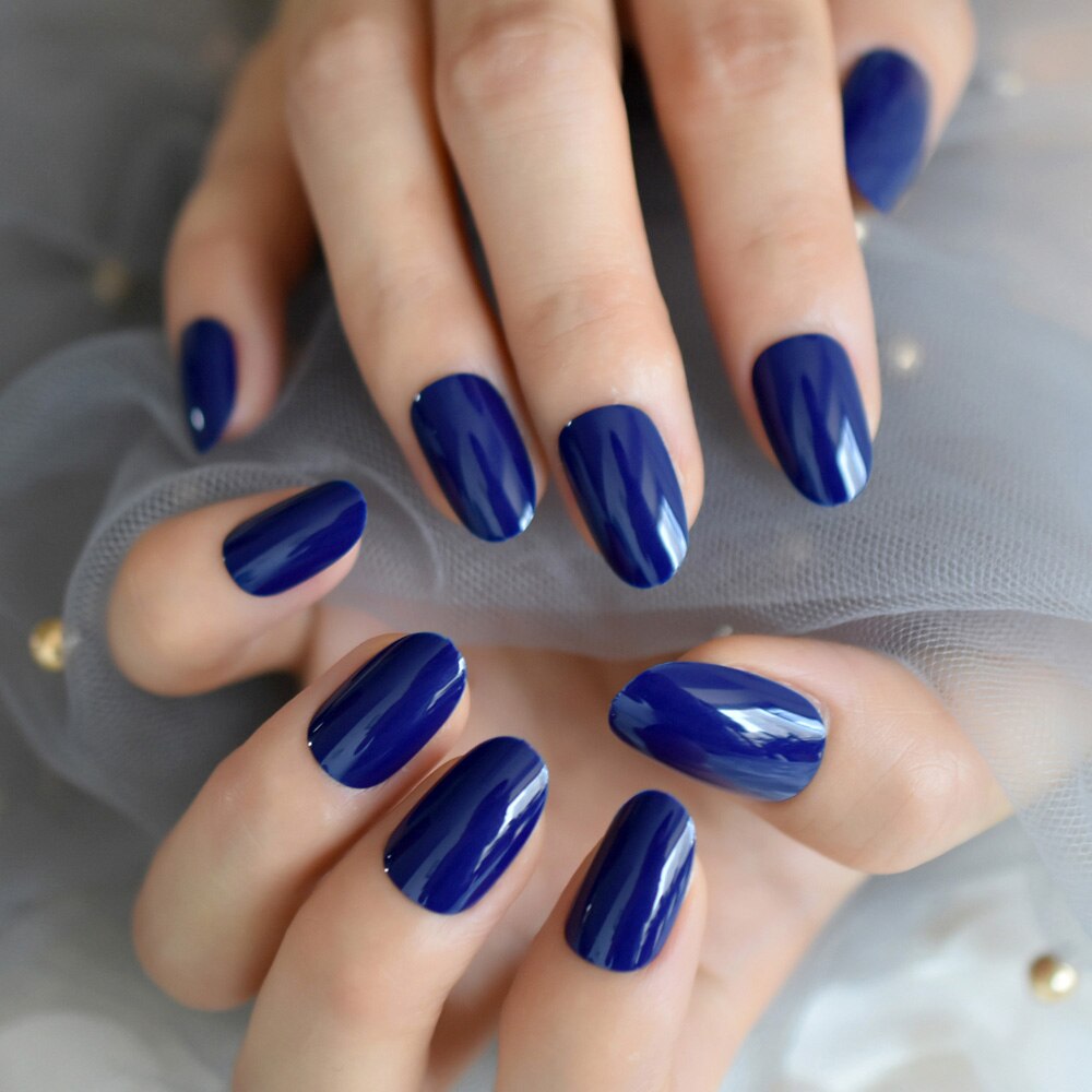 Uv-lichtbruine nagels, ovale gelnagels, kunstnagels, effen kleur, korte manicure, kunsttips, ovaal met kleeflipjes: L5202