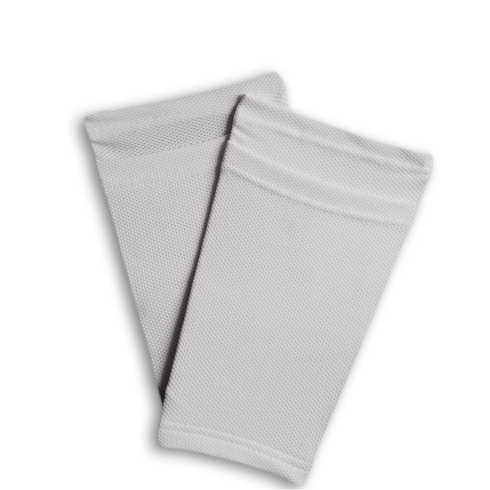 1 pair Sports Soccer Shin Guards Football Leg Pads Goalkeeper Training Protector Shin Guards Socks: white