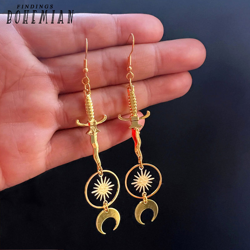 Bohemian Sun Moom Fancy Earrings, Dagger Earrings, Horror Jewelry, Knife Earring, Sword Dagger Fancy Jewel Woman