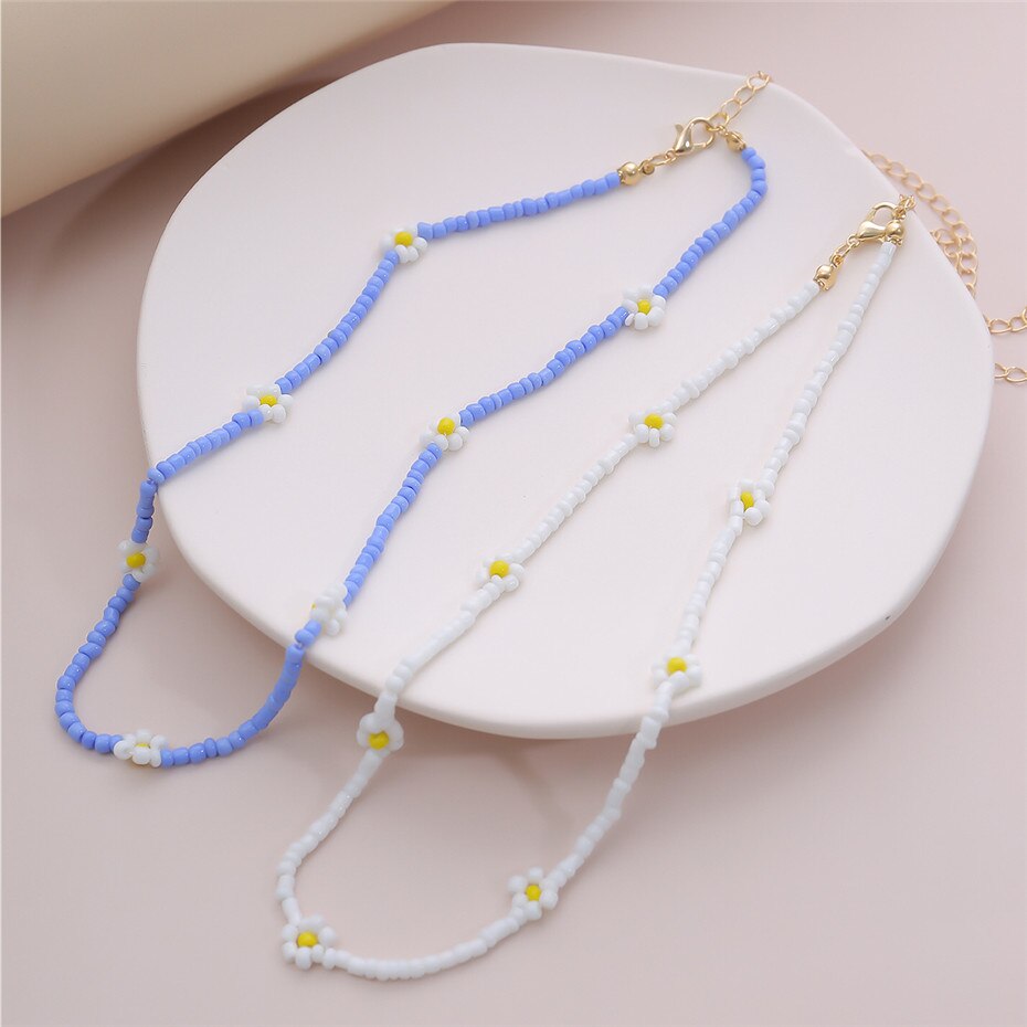 Salircon Boho Small Flower Daisy Choker Necklaces Handmade Seed Beads Short Clavicle Chain Necklace For Women Jewelry