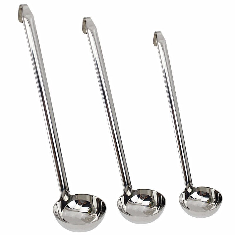 Louche à Long manche en acier inoxydable, cuillère de service, grande cuillère à soupe ronde Buffet, ustensiles de cuisine créatifs, vaisselle