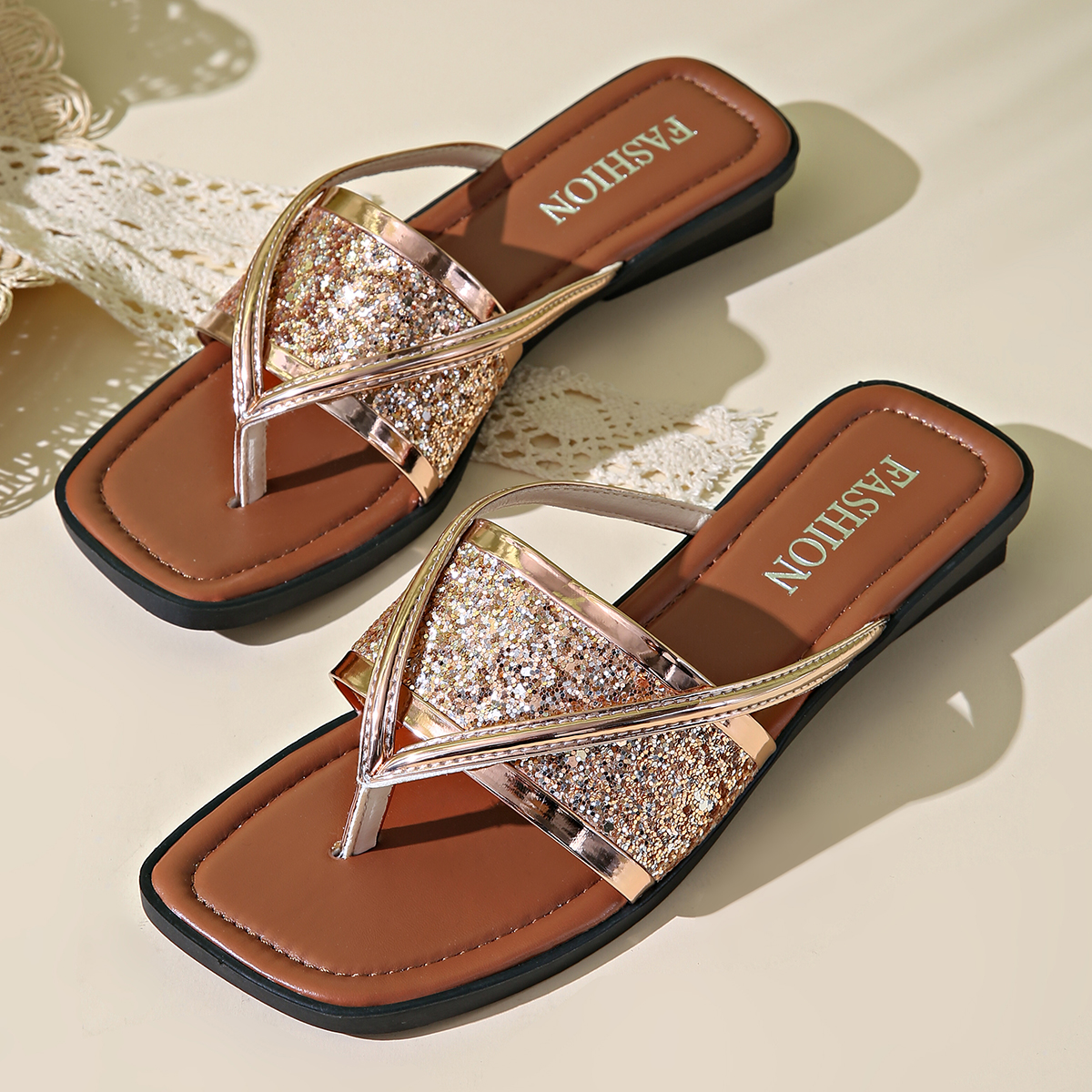 Glanzende Gouden Pailletten Platte Slippers Vrouwen 2025, Zomer Clip Toe Strand Sandalen Vrouw Plus Maat 43 Antislip Outdoor Slippers Mujer: 43