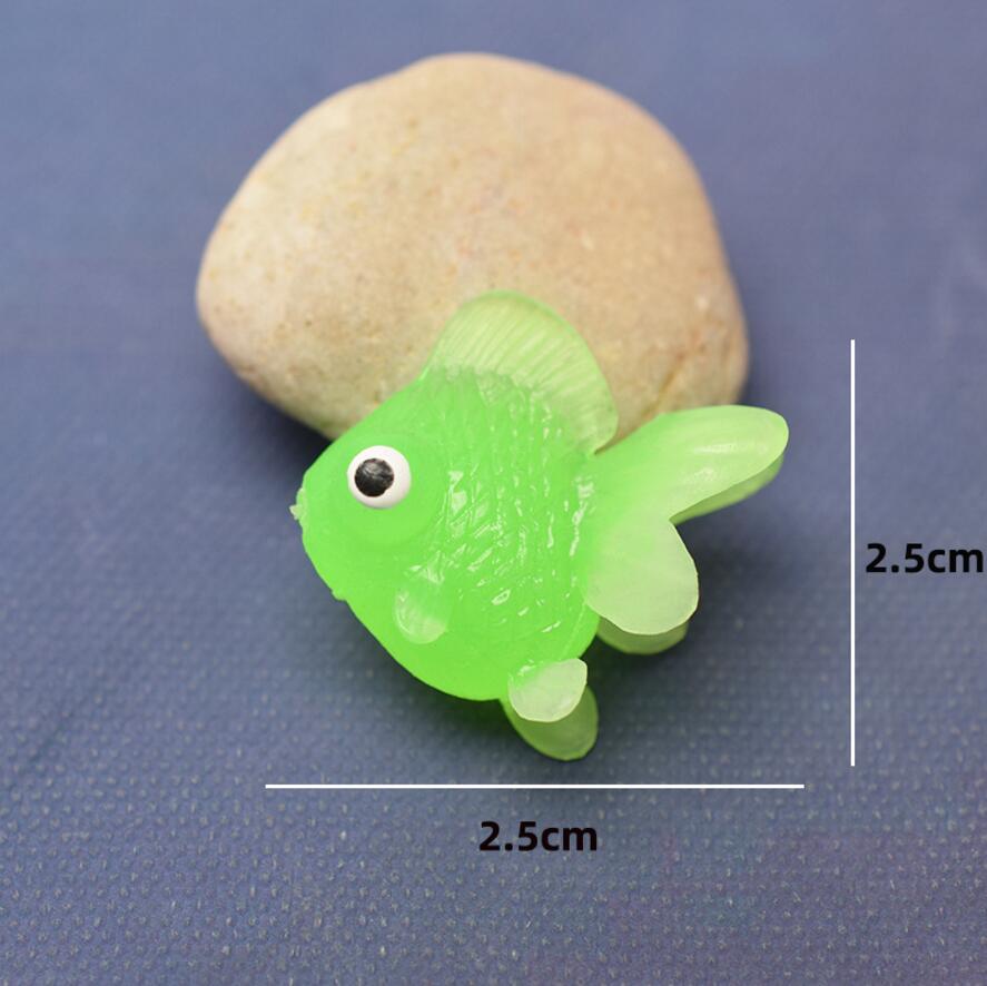 30Pcs/lot Mini Soft Rubber Gold Fish Baby Bath Toys Plastic Simulation Small Goldfish Water Toy Fun Kids Swimming Beach Toys