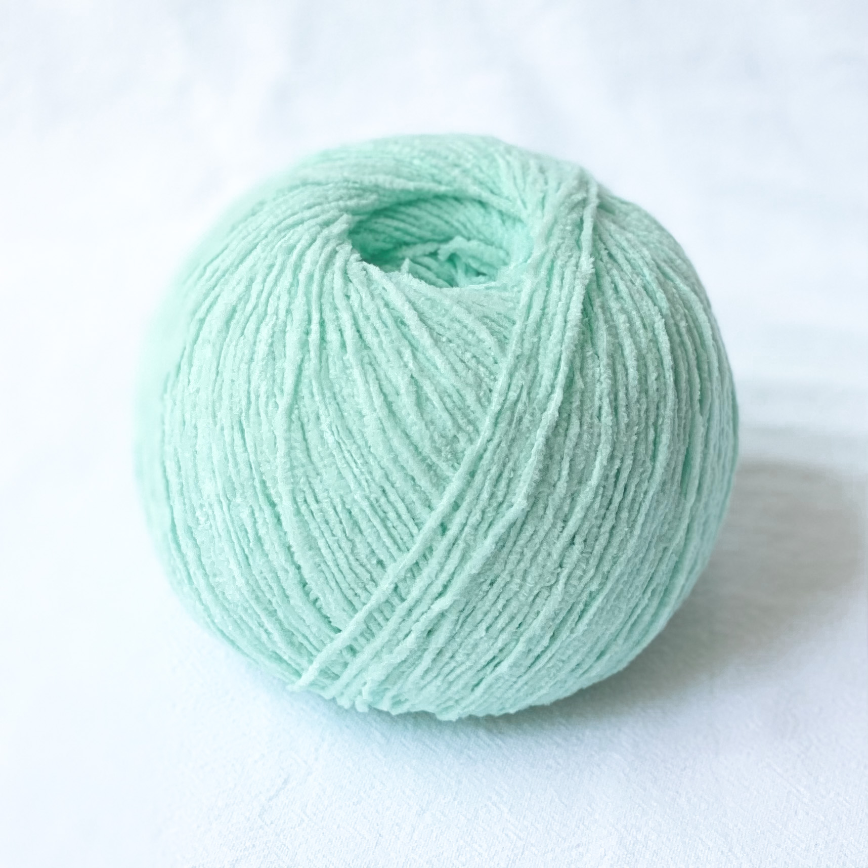 2mm de algodón esponjoso fino chenilla mate 50g DIY muñeca de ganchillo a mano muñeca tejida Edelweiss oro terciopelo lana tejer suéter zapatos: YELLOW