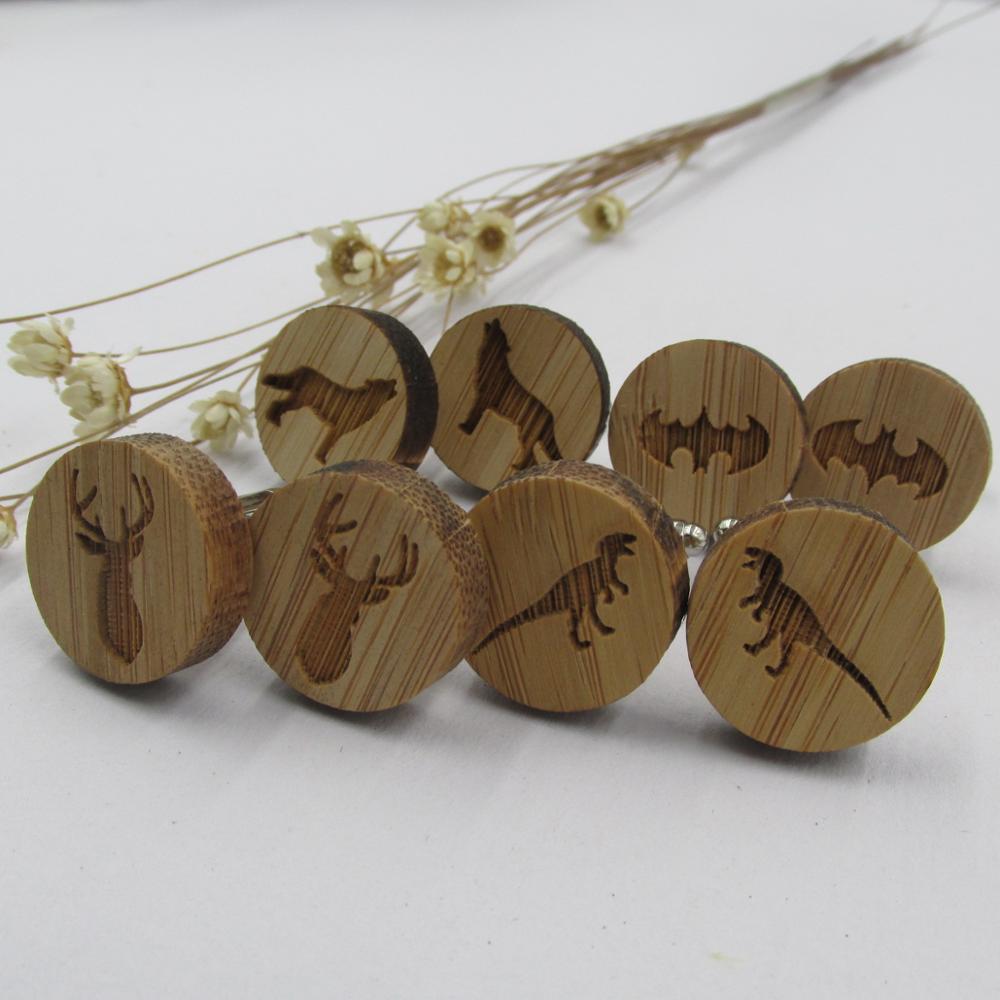 Moda Abotoaduras Para Os Homens de Madeira Dinossauro Animal Cervos Lobo Bat Cuff Link Acessório Do Casamento
