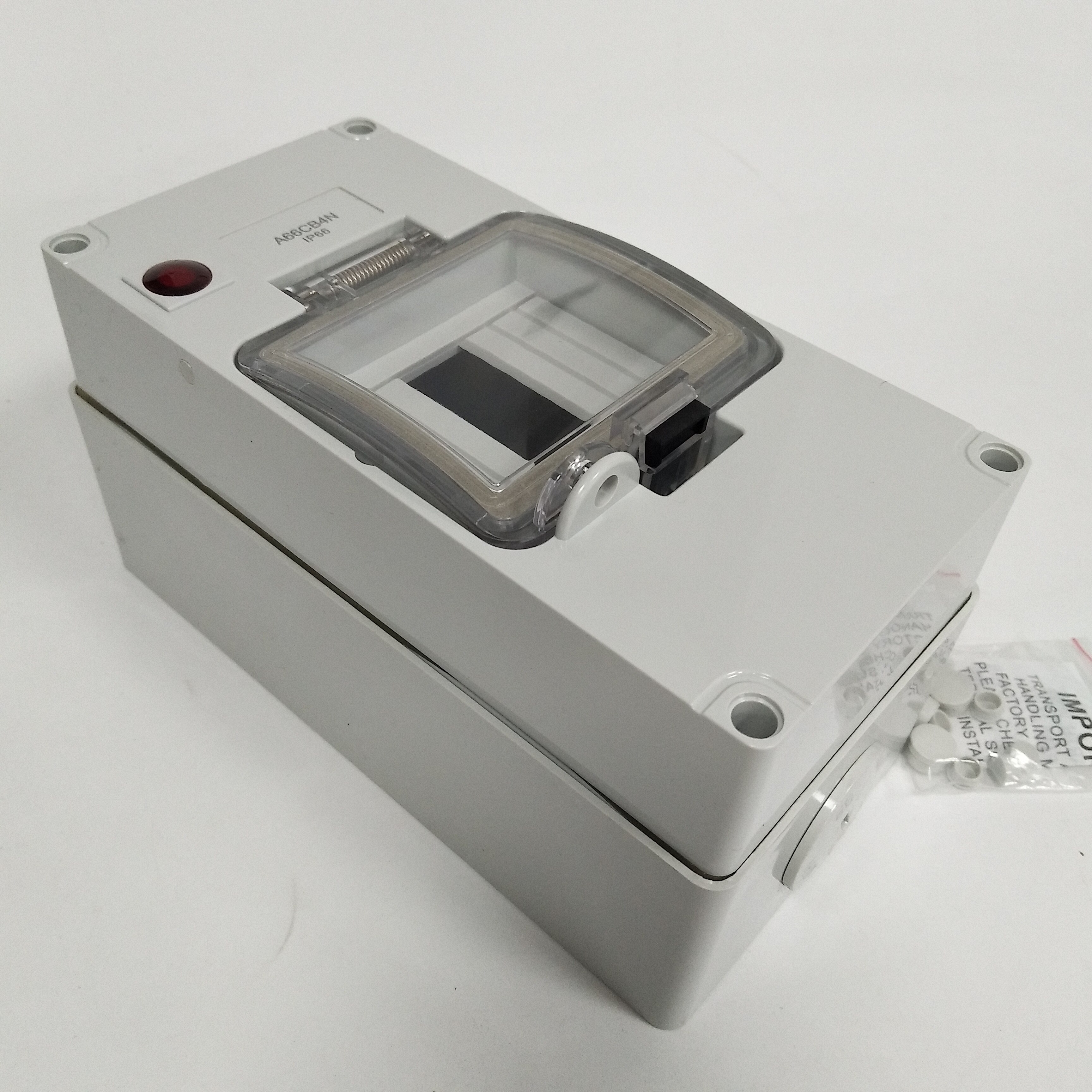 IP66 4 Pole RCD MCB Waterproof Plastic Box Surface Mounting Enclosure A66CB4N With Neon Indicator For Solar System
