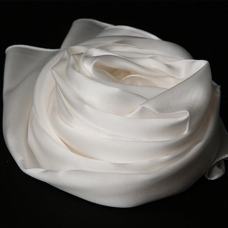Silketørklæde kvinder satin ren lang naturlig silketørklæde til damer luksus mærke blød enfarvet hoved hijab 16mm: Hvid