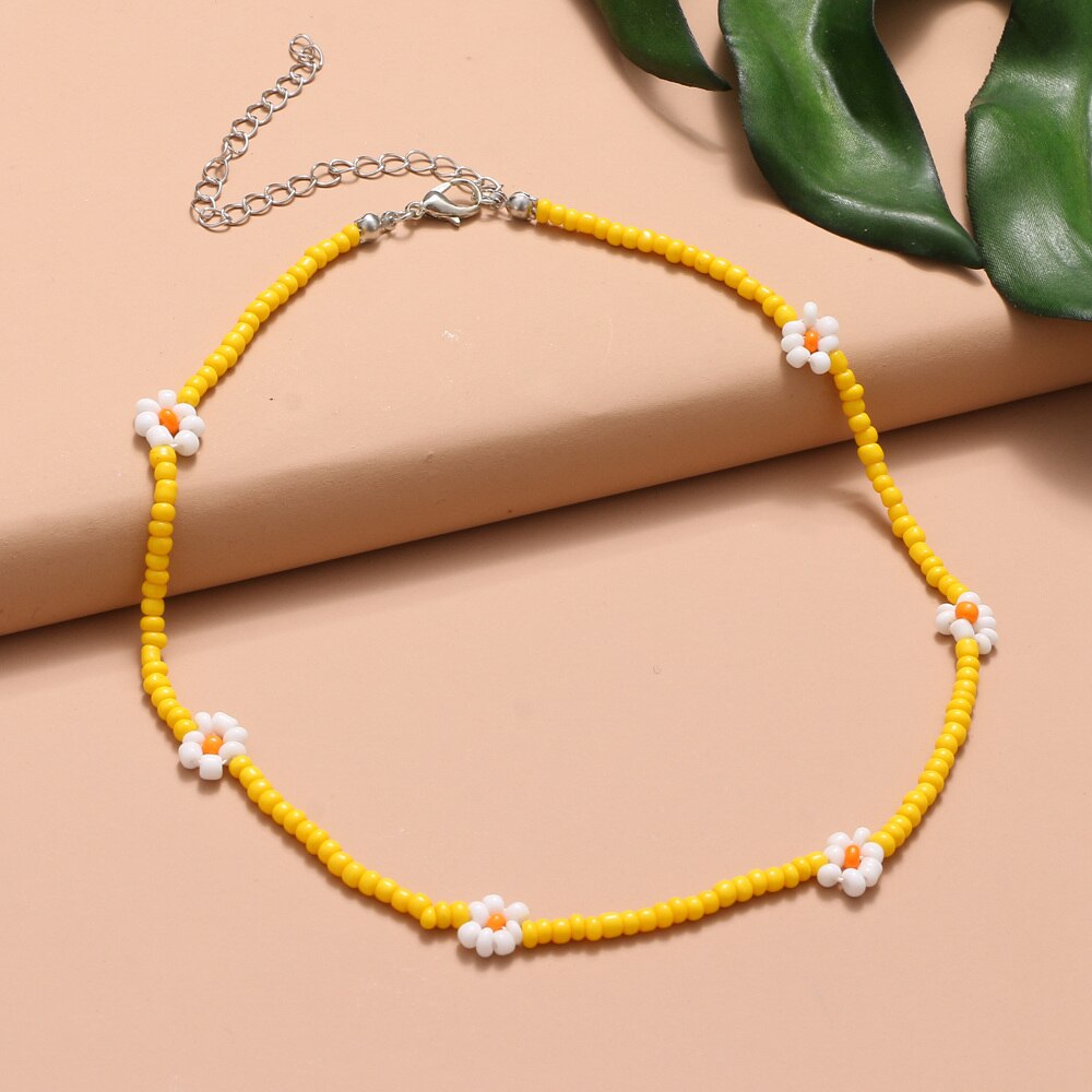 Trendy Bead Strand Beaded Choker Necklace For Women Bohemian Colorful Handmade Short Daisy Pearl Necklace Collar Jewelry: KW245-1285-01