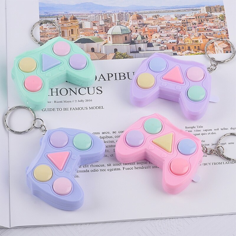 1Pc Volwassenen Kids Stress Relief Speelgoed Draagbare Kleurrijke Gamepad Vorm Geheugen Doolhof Kubus Gadget Sleutelhanger Educatief Doorbraak Game