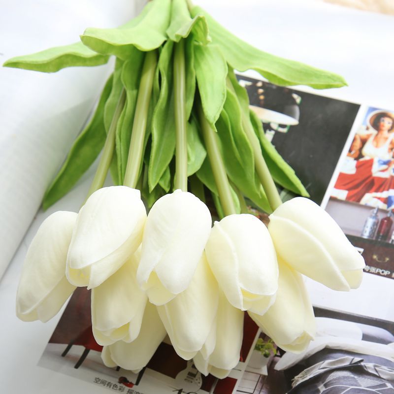 1pc pu tulipan kunstig blomst ekte touch mini tulipan hjem bryllup dekorasjon blomst: Hvit