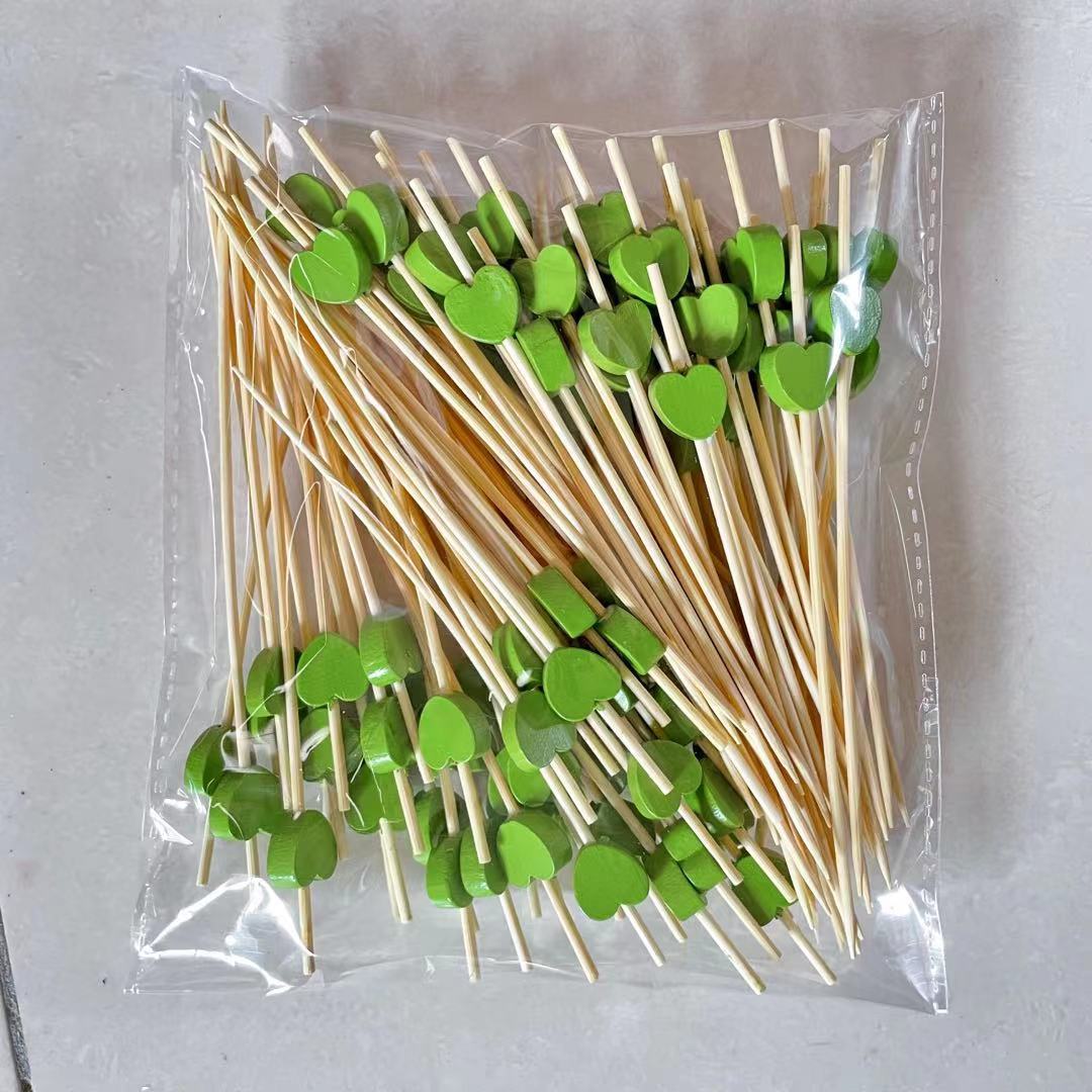 100 Pcs 12mm Love Fruit Sticks Disposable Platter Sushi Cocktail Snack Bamboo Sticks: 100pcs green