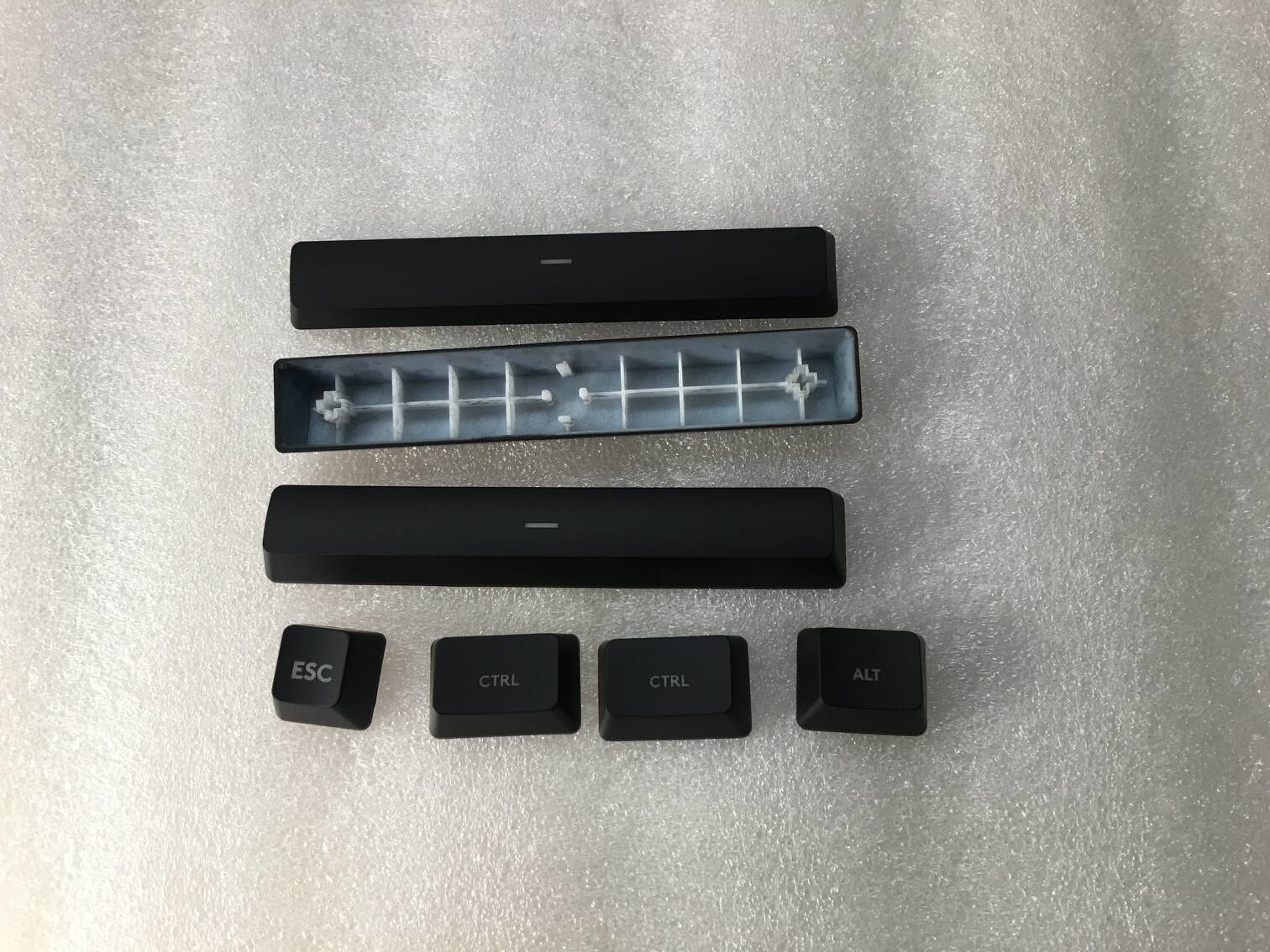 1 piece original ESC Ctrl Alt Space key cap for Logitech G413 Keyboard also have bracket in stock