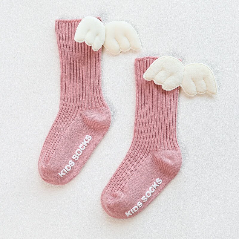 Søde englevinge baby pige sokker blød bomuld efterår vinter børn sokker anti-slip slik farve småbørn børn korte gulv sokker: Lyserød