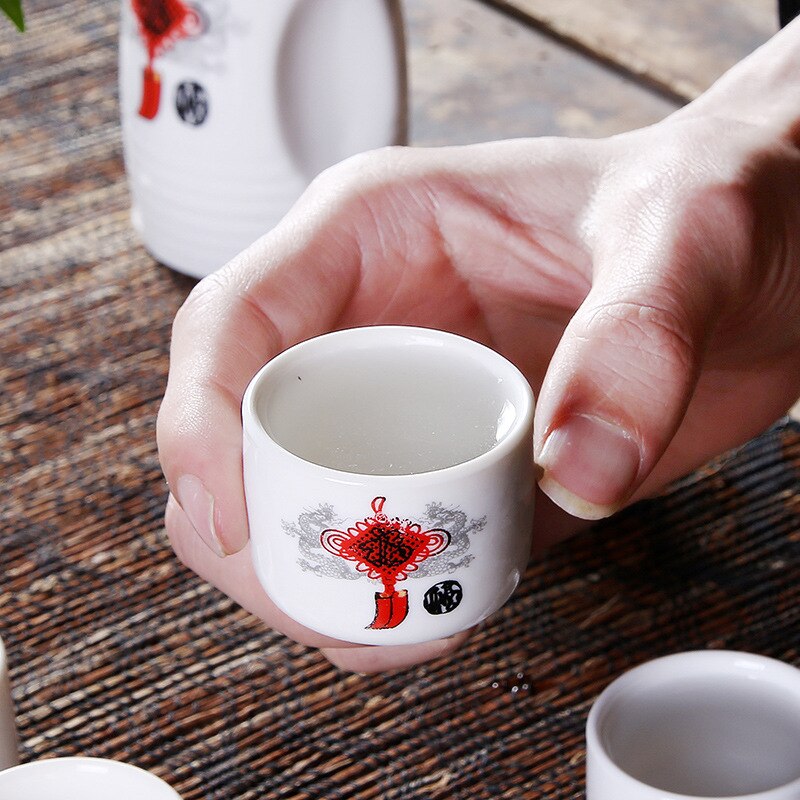 Japanese Sake Set, 6 Pieces Sake Set Hand Painted Porcelain Pottery Traditional Ceramic Cups Crafts Wine Glasses Box