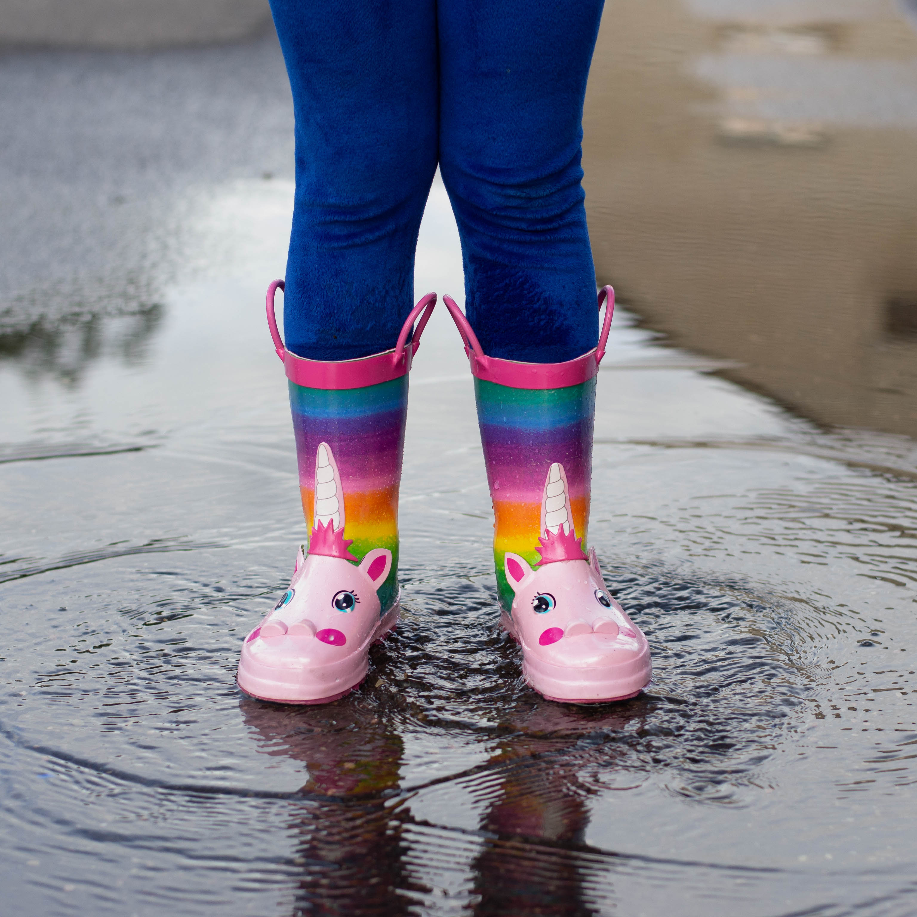 Kunhyshoo botas de chuva para crianças, botas de borracha infantil com unicórnio e arco-íris, calçados à prova d'água